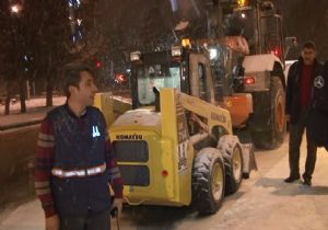 Erzurum’da 15 köy yolu ulaşıma açıldı