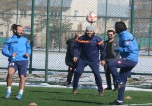 Yıldırım, genç futbolcuları sahaya sürecek