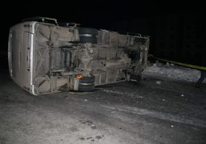 Kars yolunda kaza: 12 yaralı