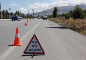 Minibüs devrildi: 5 yaralı