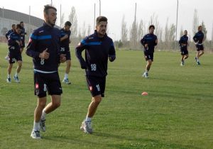 Erzurumspor ligin en genç takımı