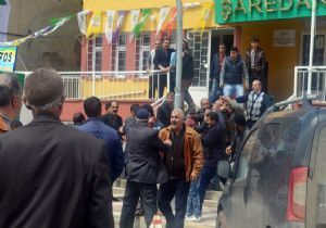 AK Parti Milletvekili Adayı Fırat a hain saldırı