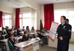 ‘Ortak dilimiz trafik levhalarımız ‘