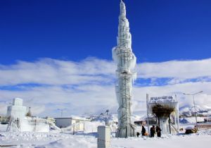 Kavukçu, Erzurum soğuğunu buzla anlattı