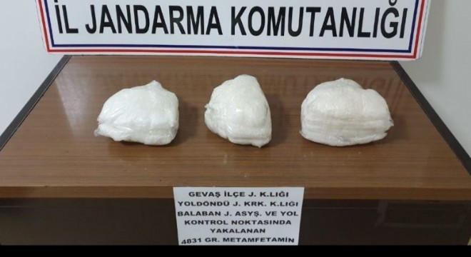 6 kilo 705 gram metamfetamin ele geçirildi