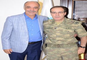 Korgeneral Başoğlu veda turunda