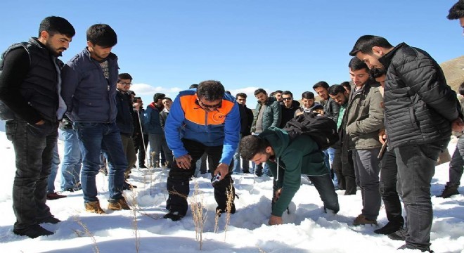 AFAD Erzurum’dan eğitime destek