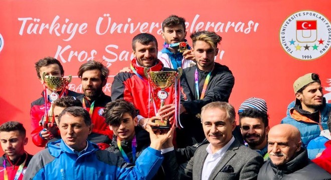 ATAUNİ Kros takımı UNİLİG’e damga vurdu