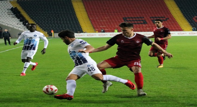 Adana Demirspor farklı kazandı