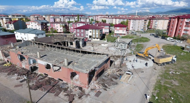 Aziziye metruk yapılardan temizleniyor