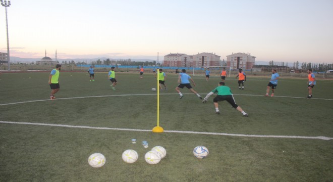 Ağrı 1970 Spor, kamp için Erzurum u seçti