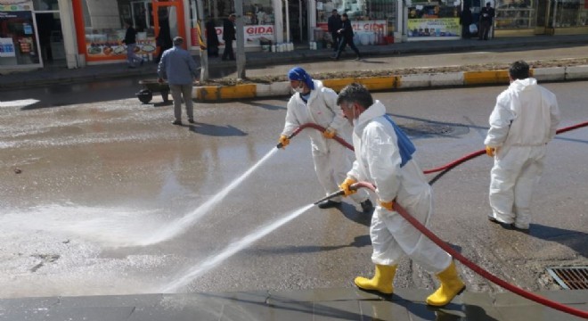 Aşkale cadde ve sokakları dezenfekte edildi