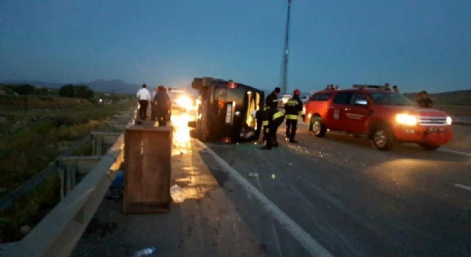 Aşkale yolunda trafik kazası: 8 yaralı