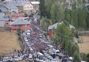 Bayburt şehidini dualarla uğurladı