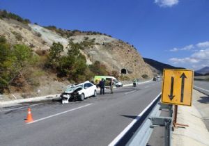 Bal yüklü araç kaza yaptı: 2 yaralı