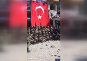 Yüksekova’da “Bayrak” Şiiri