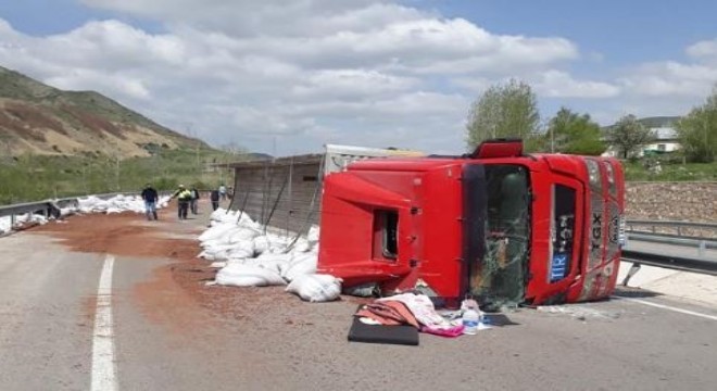 Bayburt yolunda trafik kazası: 1 yaralı