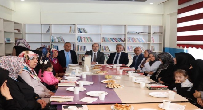 Bu defa veliler kitap okudu