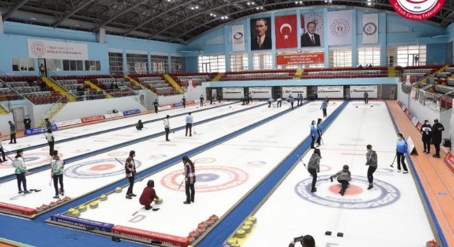 Curlingte final heyecanı