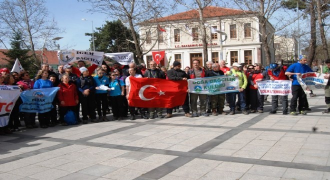 Dağcılar şehitler anısına tırmanıyor