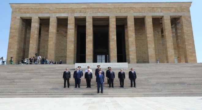 Erdoğan: ‘Türkiye bölgesinin kutup başı ülkesi’