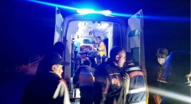 Erzincan yolunda kaza: 2 yaralı