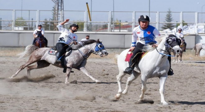 Erzurum da cirit heyecanı sürüyor