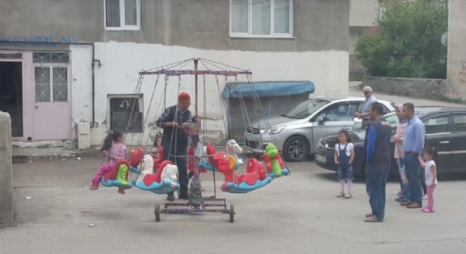 Erzurum mahallelerinde atlı karınca coşkusu