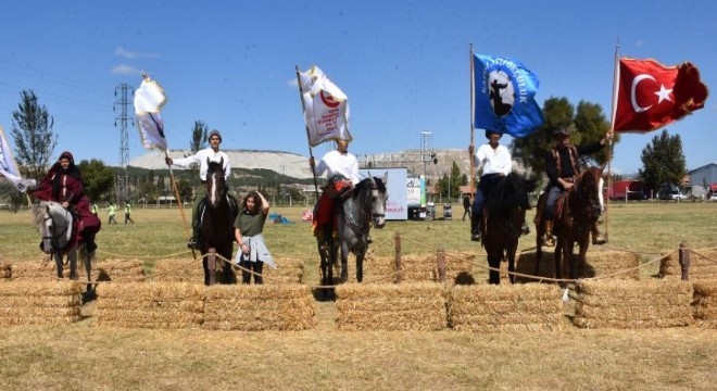 Erzurumlu Atlı Okçular Türkiye Şampiyonasında yarıştı