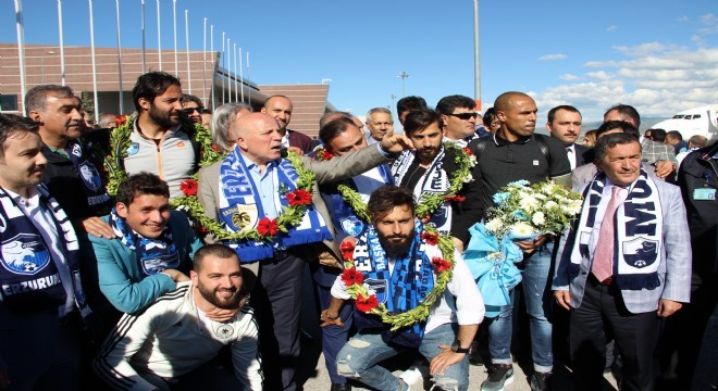 Erzurumspor a coşkulu karşılama