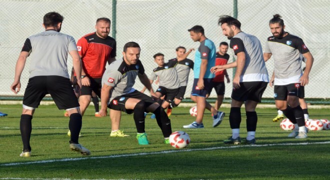 Erzurumspor kadrosunda bakın kaç futbolcu var