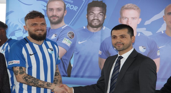 Erzurumspor’da 5 futbolcu gitti, 7 futbolcu geldi