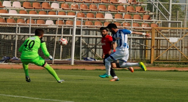 Erzurum’da 2-1 sevinci