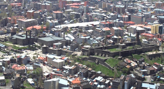 Erzurum’da öncelik eğitim ve sağlıkta