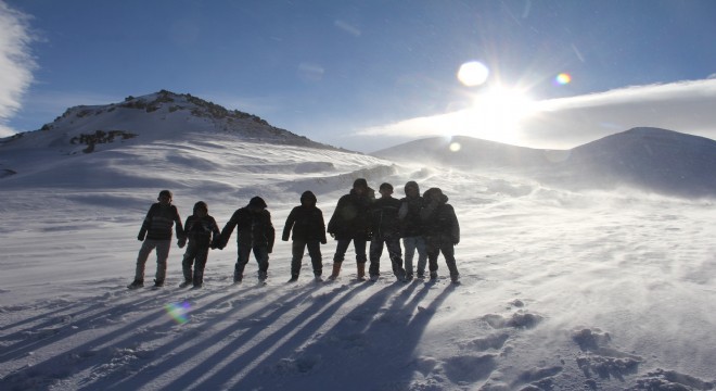 Erzurum’da öğrencilere kar tatili