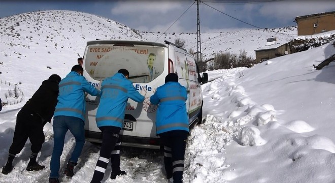 Fedakarlıkta sınır tanımıyorlar