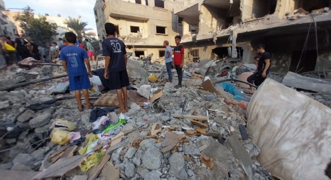 Gazze de can kaybı 25 bin 490’a yükseldi