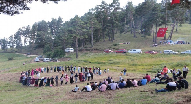 Güllüceliler Carmek Yaylası’nda buluştu