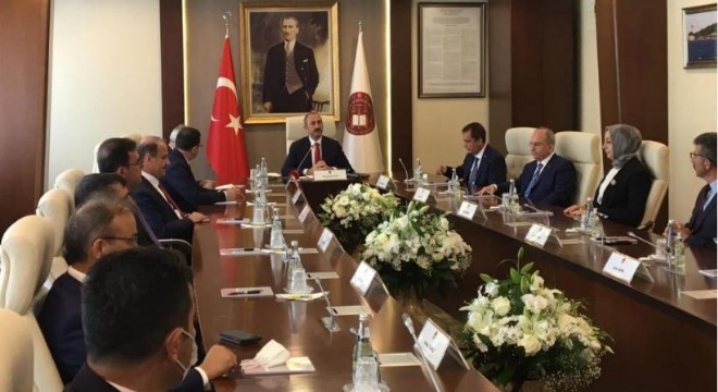 Gül’den FETÖ ile mücadelede kararlılık vurgusu