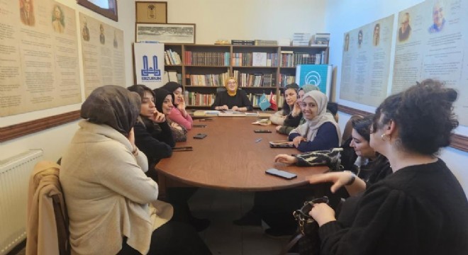 Günderen: Dil bayrağımıza sahip çıkmalıyız