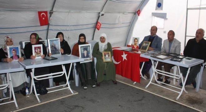 HDP önündeki ailelerin evlat nöbeti 77’nci günde