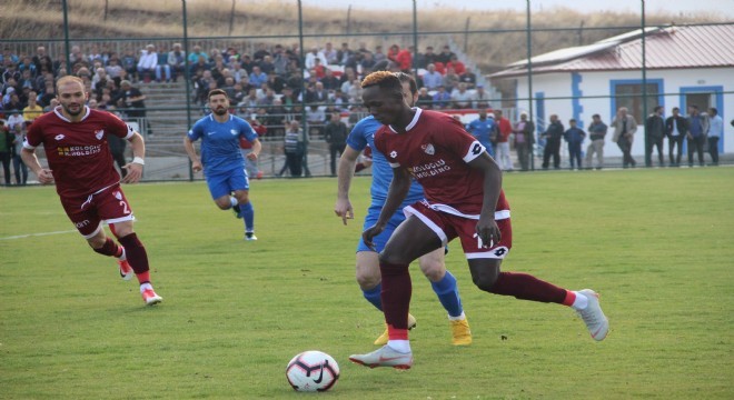 Hazırlık maçında gülen taraf Erzurumspor oldu