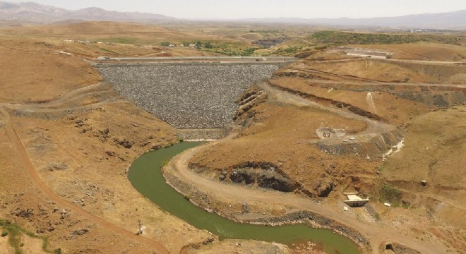 Hınıs ta 205.3 bin dekar arazi suya kavuşacak