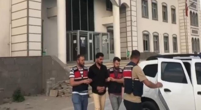 JASAT, göçmen kaçakçılarına nefes aldırmıyor: 11 gözaltı