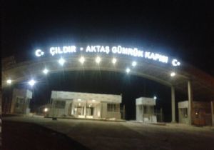 Aktaş Sınır Kapısı’nda ışıklar yandı