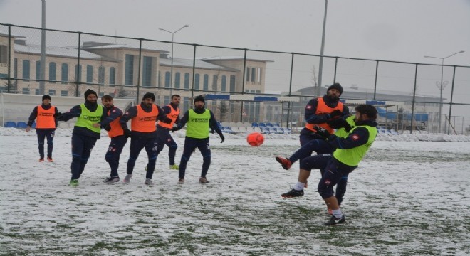 Kar altında Keçiörengücü seferberliği