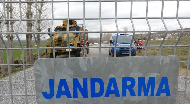 Karantinaya alınan köyler jandarma kontrolünde