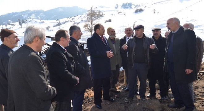 Karataş yangınzedelerin üzüntüsünü paylaştı