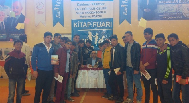 Karayazı’da “Kardeş Kitap Fuarı”