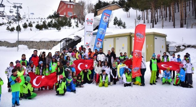 Kayakta Erzurum Kayak Kulübü farkı